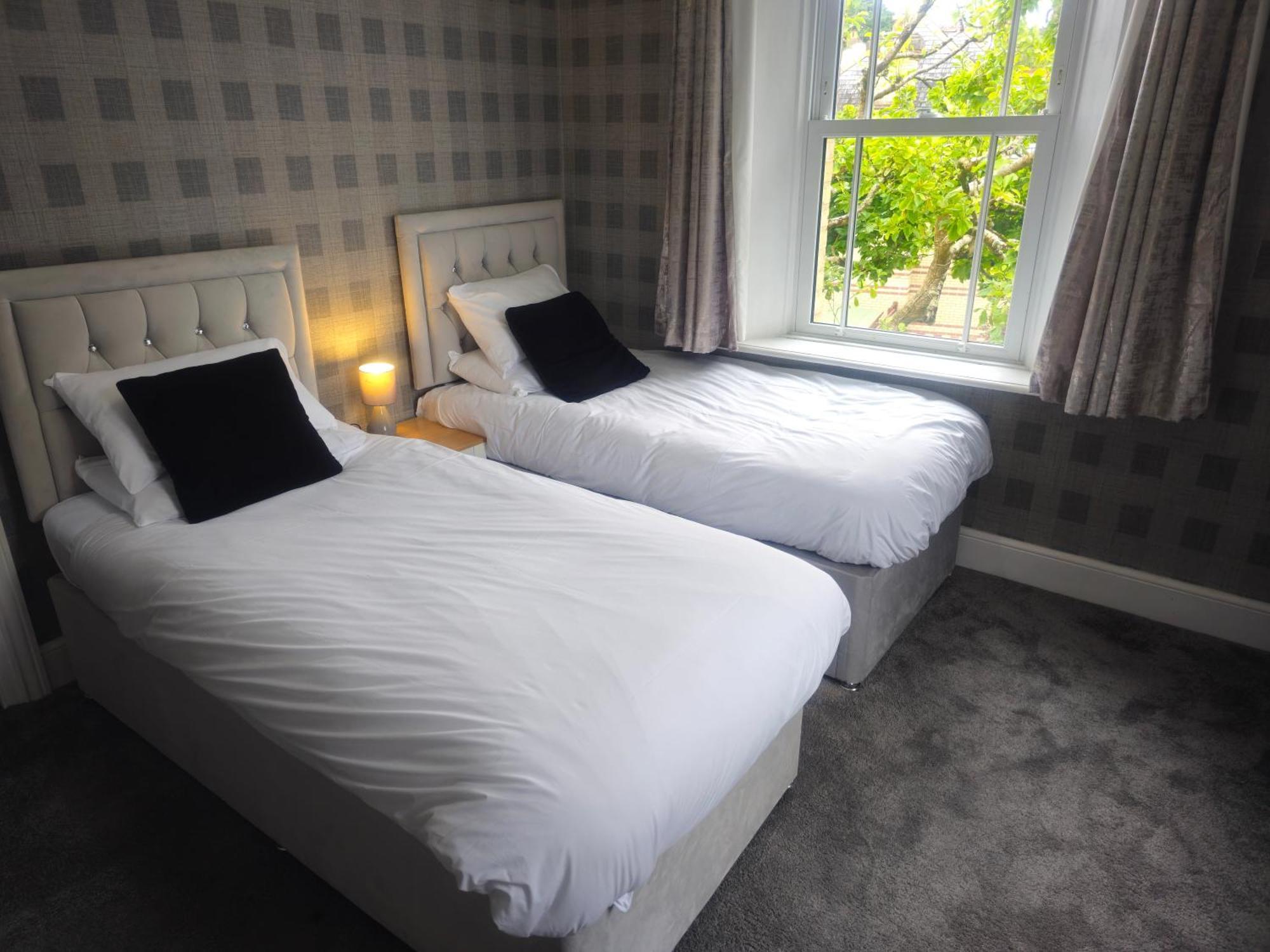 Exquisite 10 Bed Villa Hot Tub And Games Room Barnstaple Bagian luar foto