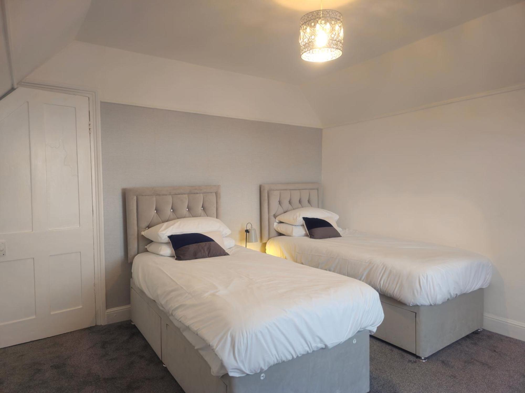 Exquisite 10 Bed Villa Hot Tub And Games Room Barnstaple Bagian luar foto