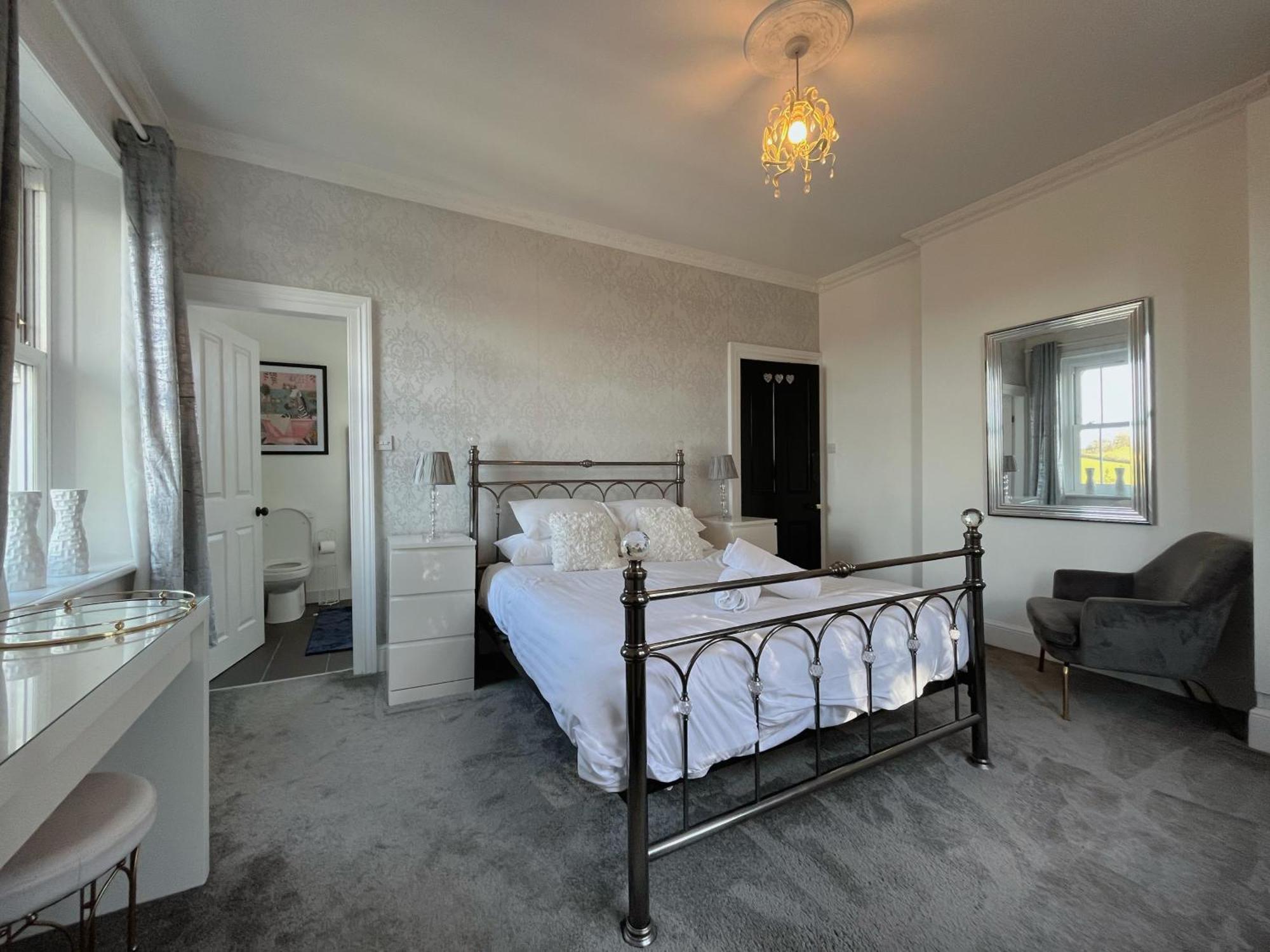 Exquisite 10 Bed Villa Hot Tub And Games Room Barnstaple Bagian luar foto